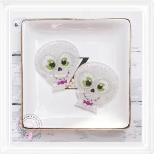 ⋅ Glitter Skulls ⋅ Spooky Halloween Resin Embellishments ⋅ 2 Pieces ⋅