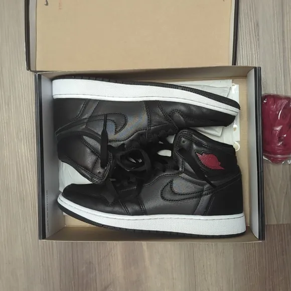 Air Jordan 1, size 5Y