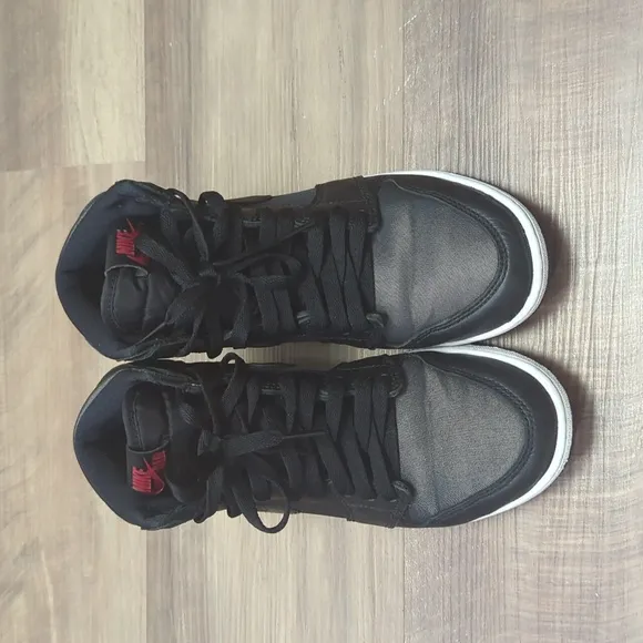 Air Jordan 1, size 5Y