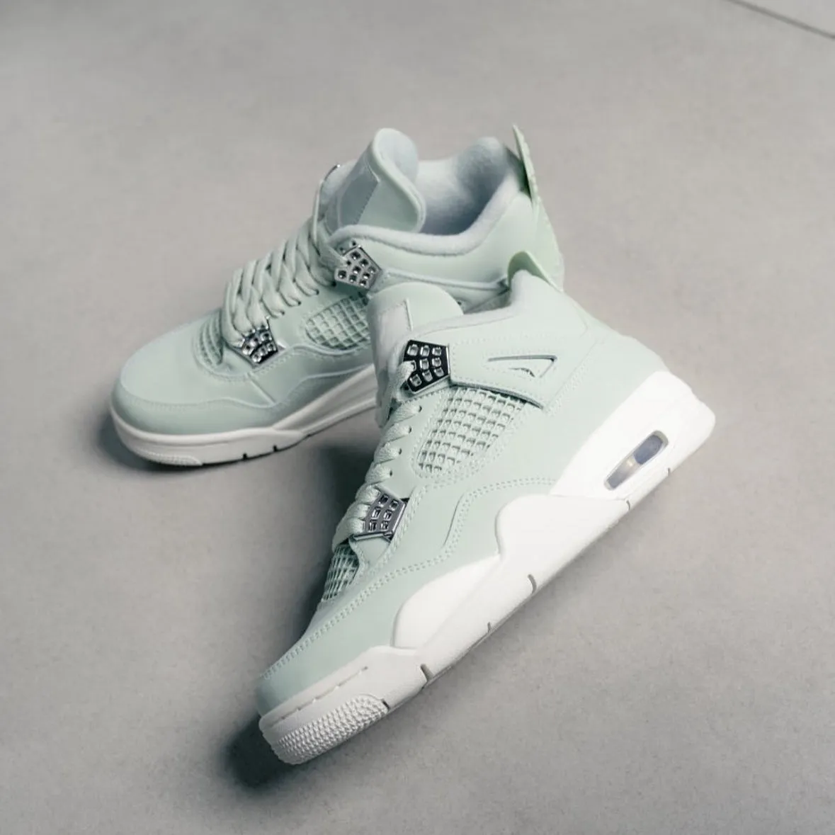 Air Jordan 4 Retro Seafoam Sail