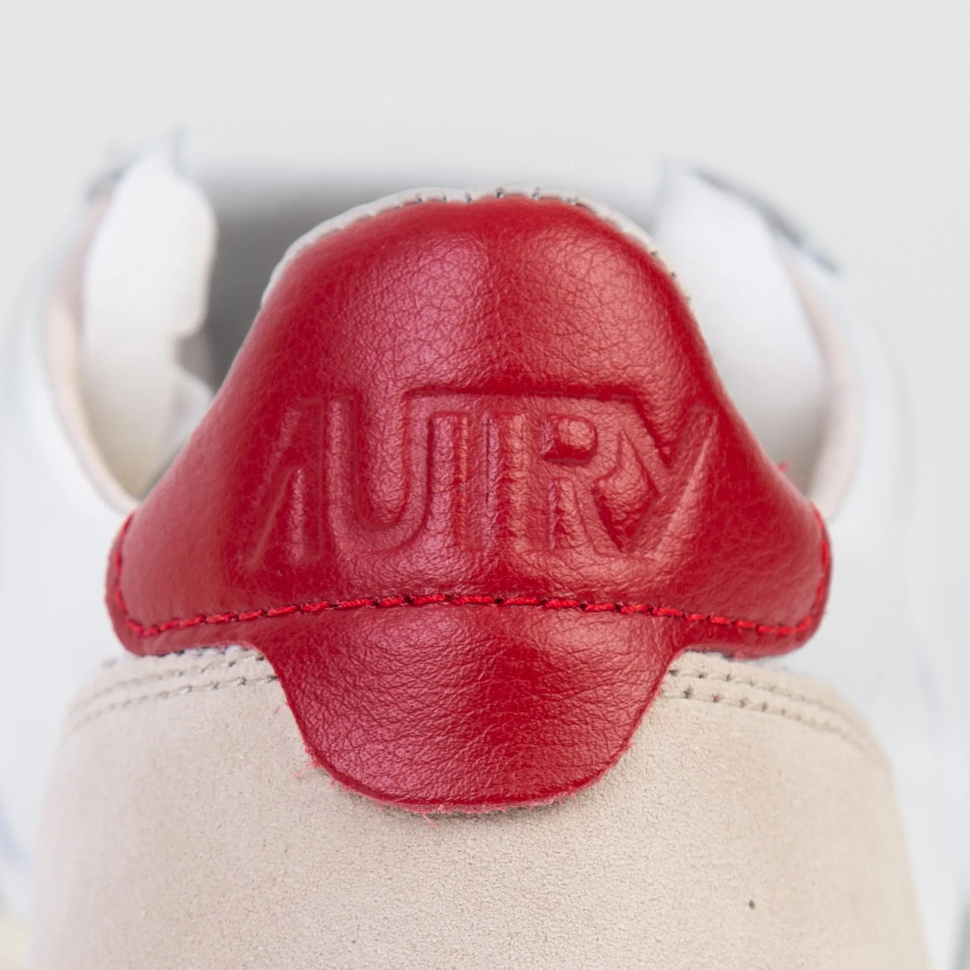 AUTRY SNEAKERS MEDALIST AULM-LS 43