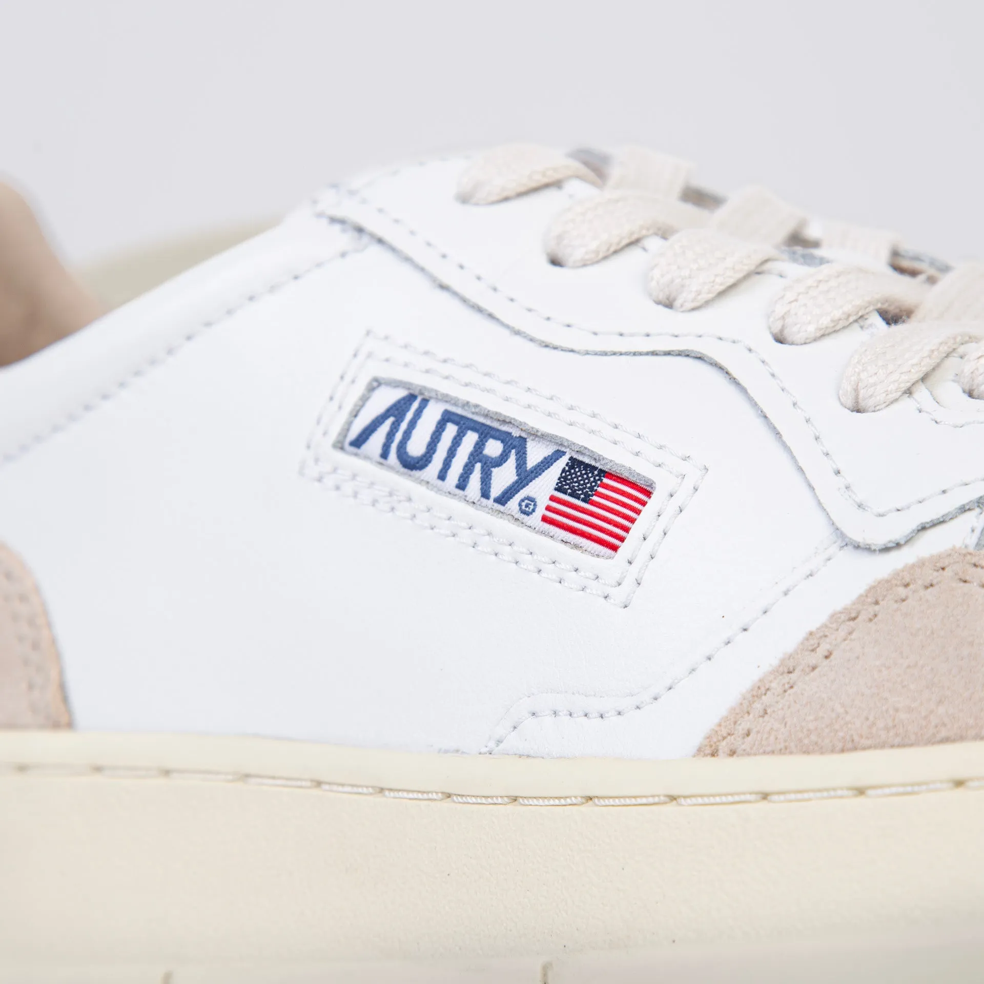 AUTRY SNEAKERS MEDALIST AULM-LS 79