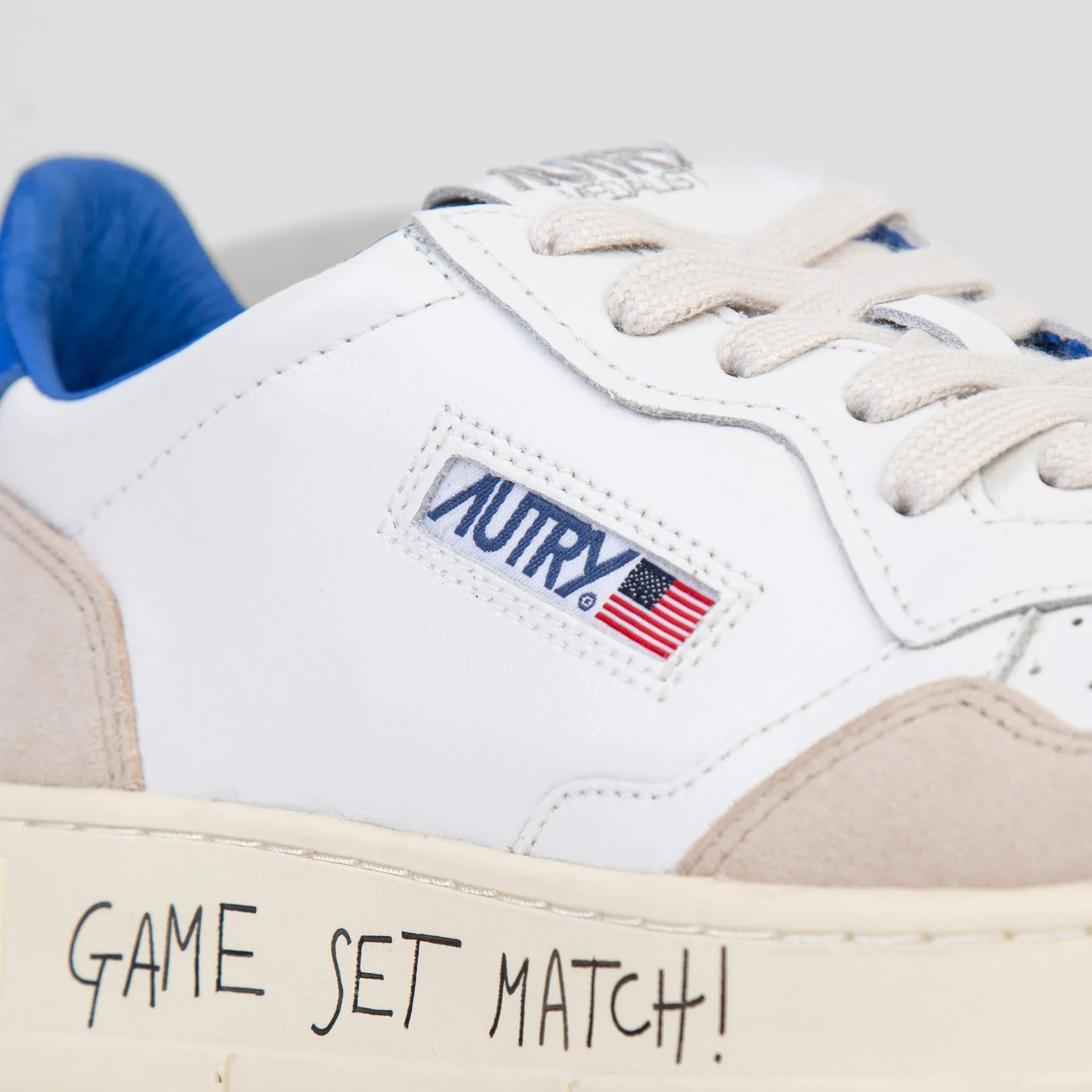 AUTRY SNEAKERS MEDALIST AULM-MA 06