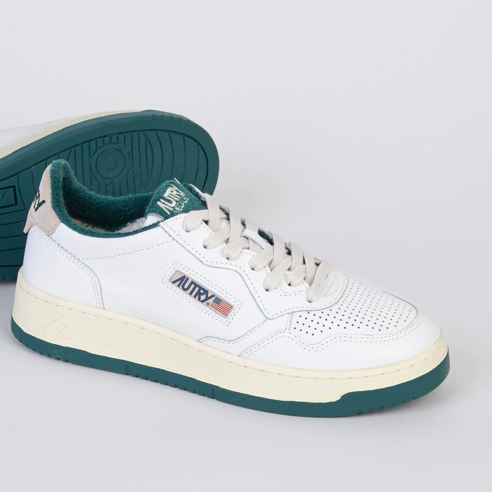 AUTRY SNEAKERS MEDALIST AULM-VS 06