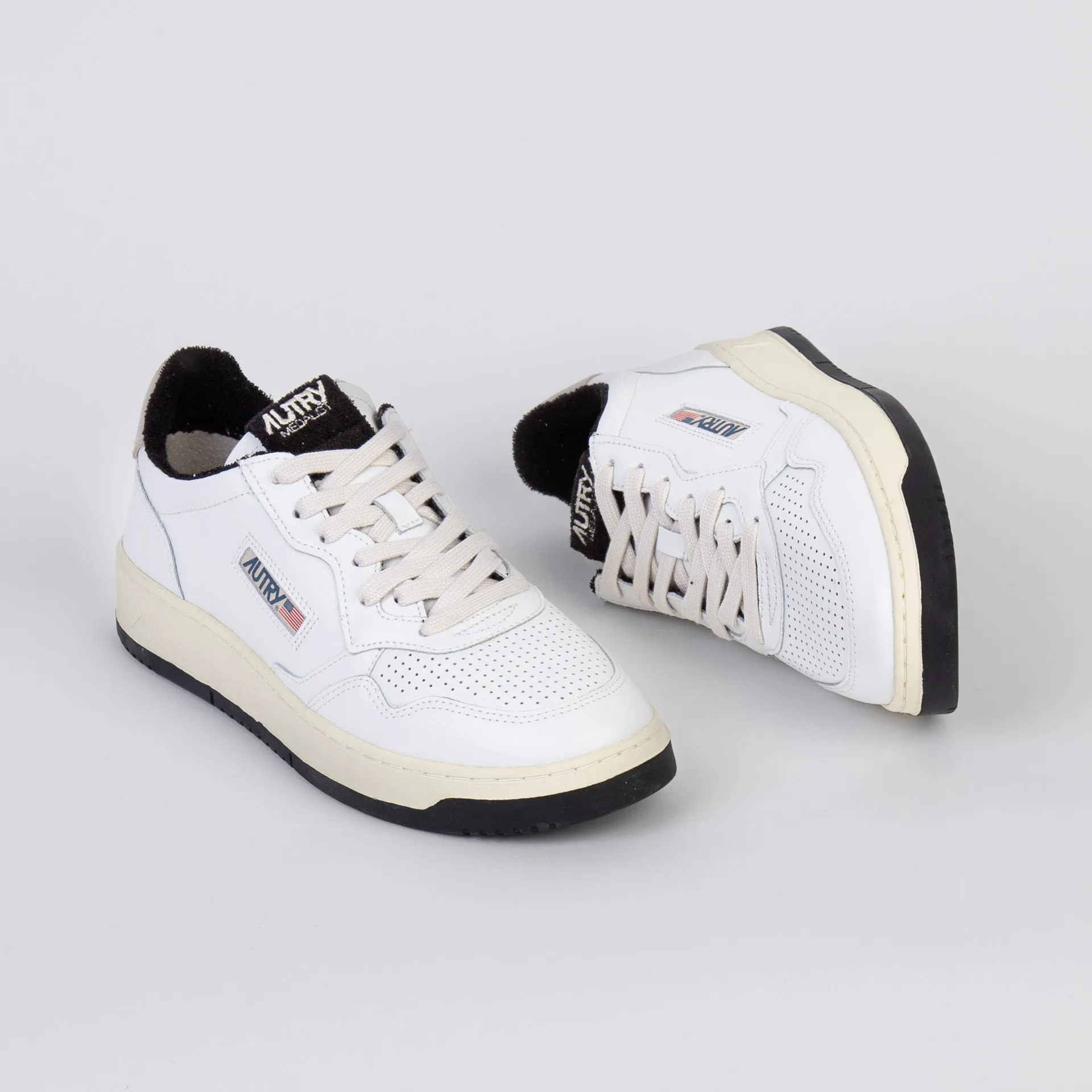 AUTRY SNEAKERS MEDALIST AULM-VS 08