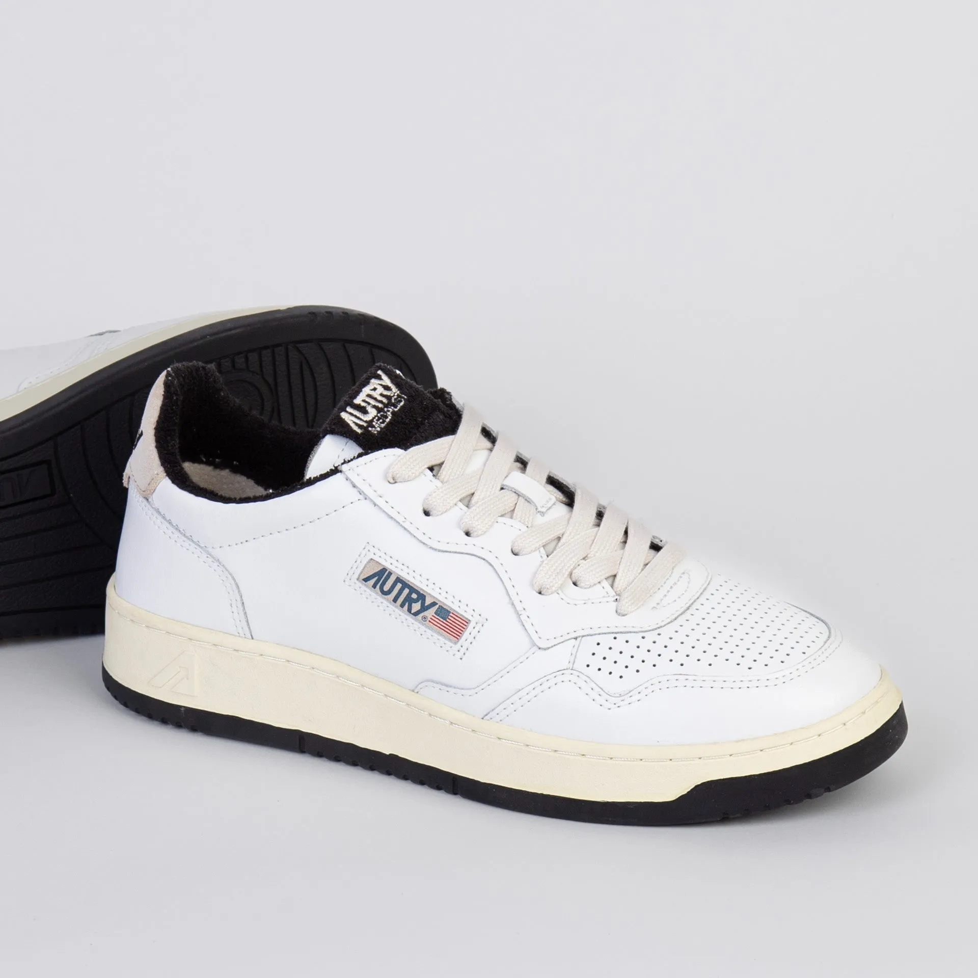 AUTRY SNEAKERS MEDALIST AULM-VS 08