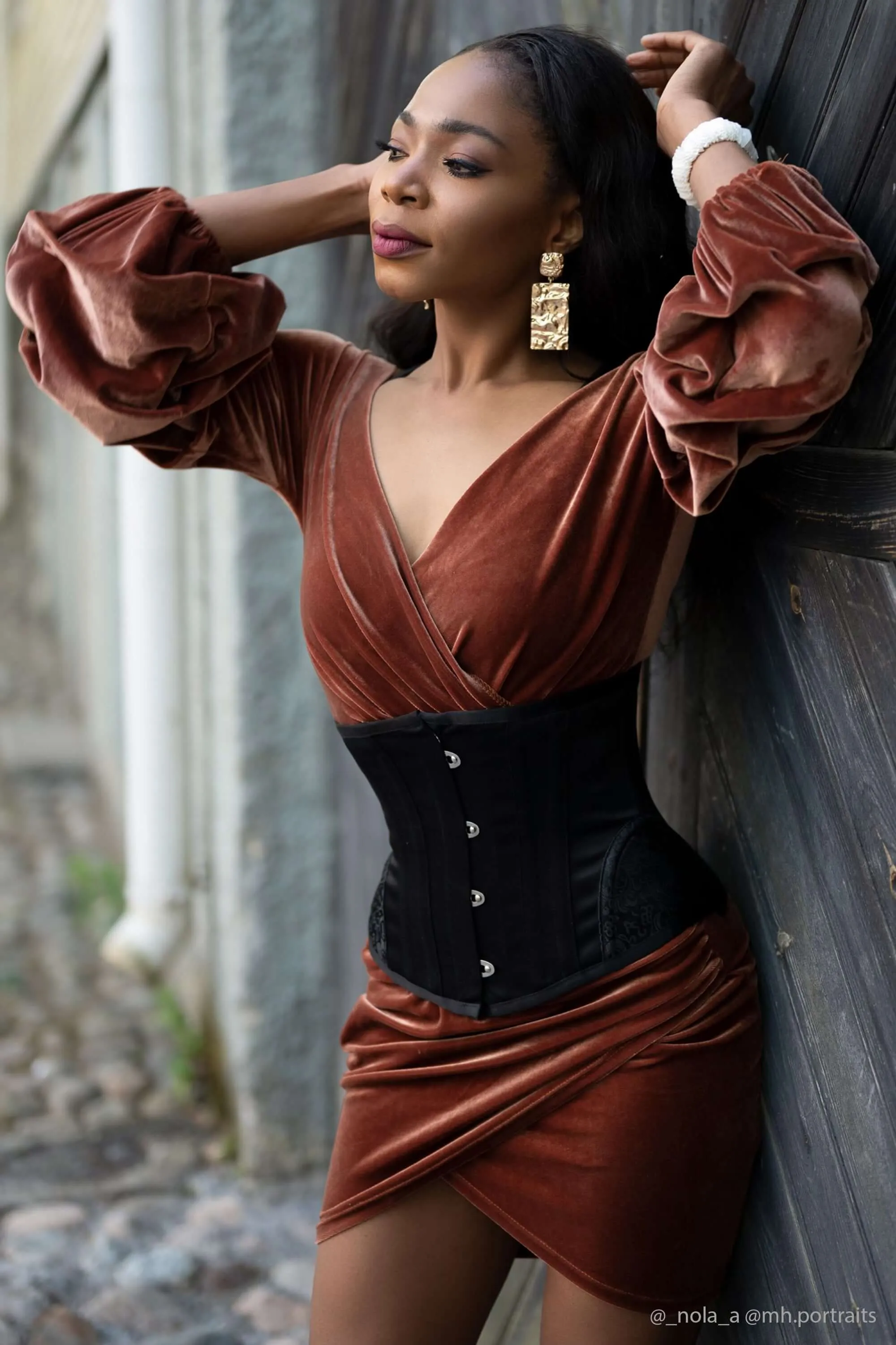 Black Underbust With Contrast Brocade Hip Panel And Curved Hem