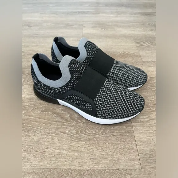 Blondo Ezra Waterproof Knit Slip-On Sneaker Men’s Size 10M Black Multi