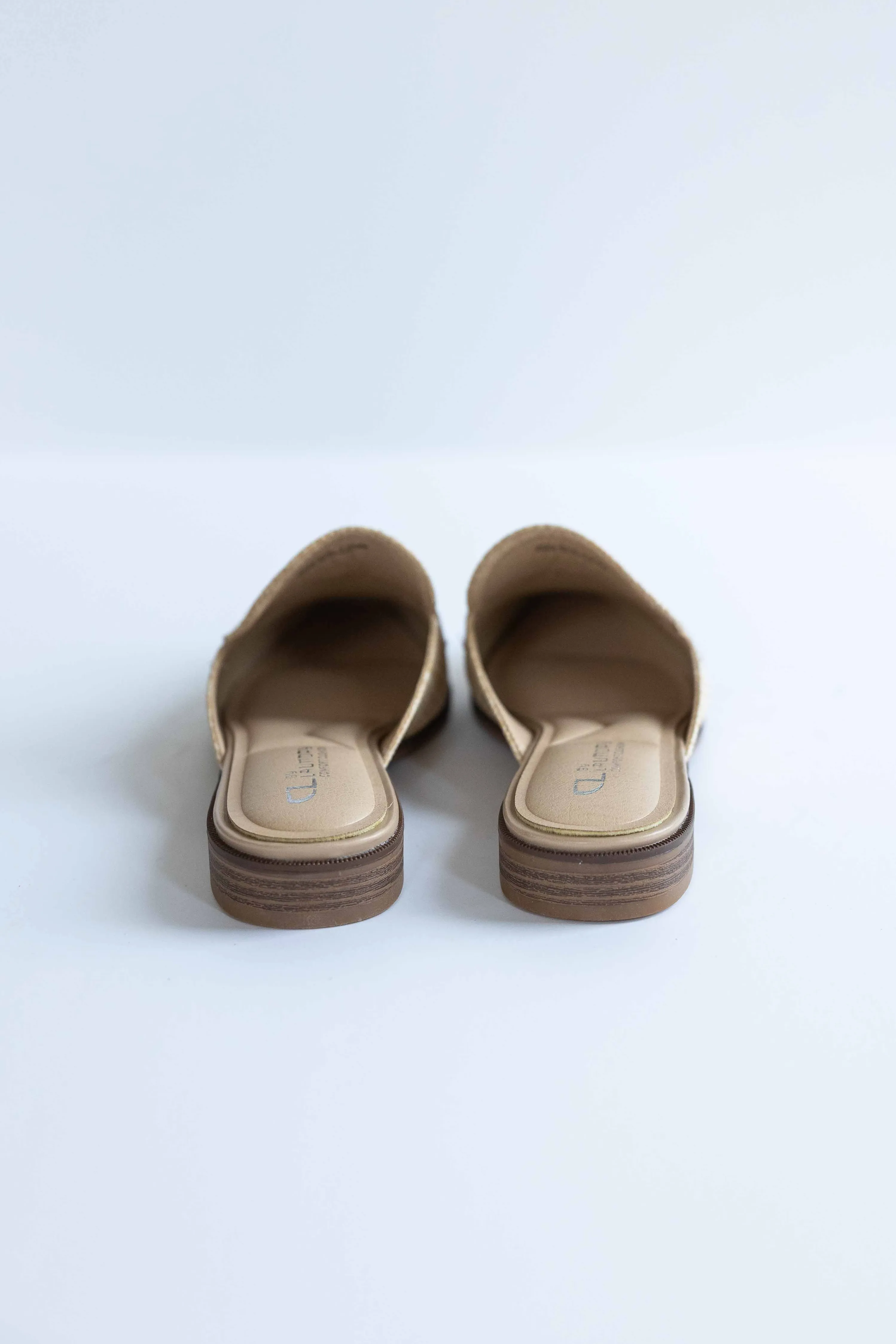 [CHINESE LAUNDRY] SCORE MULE - STRAW NATURAL