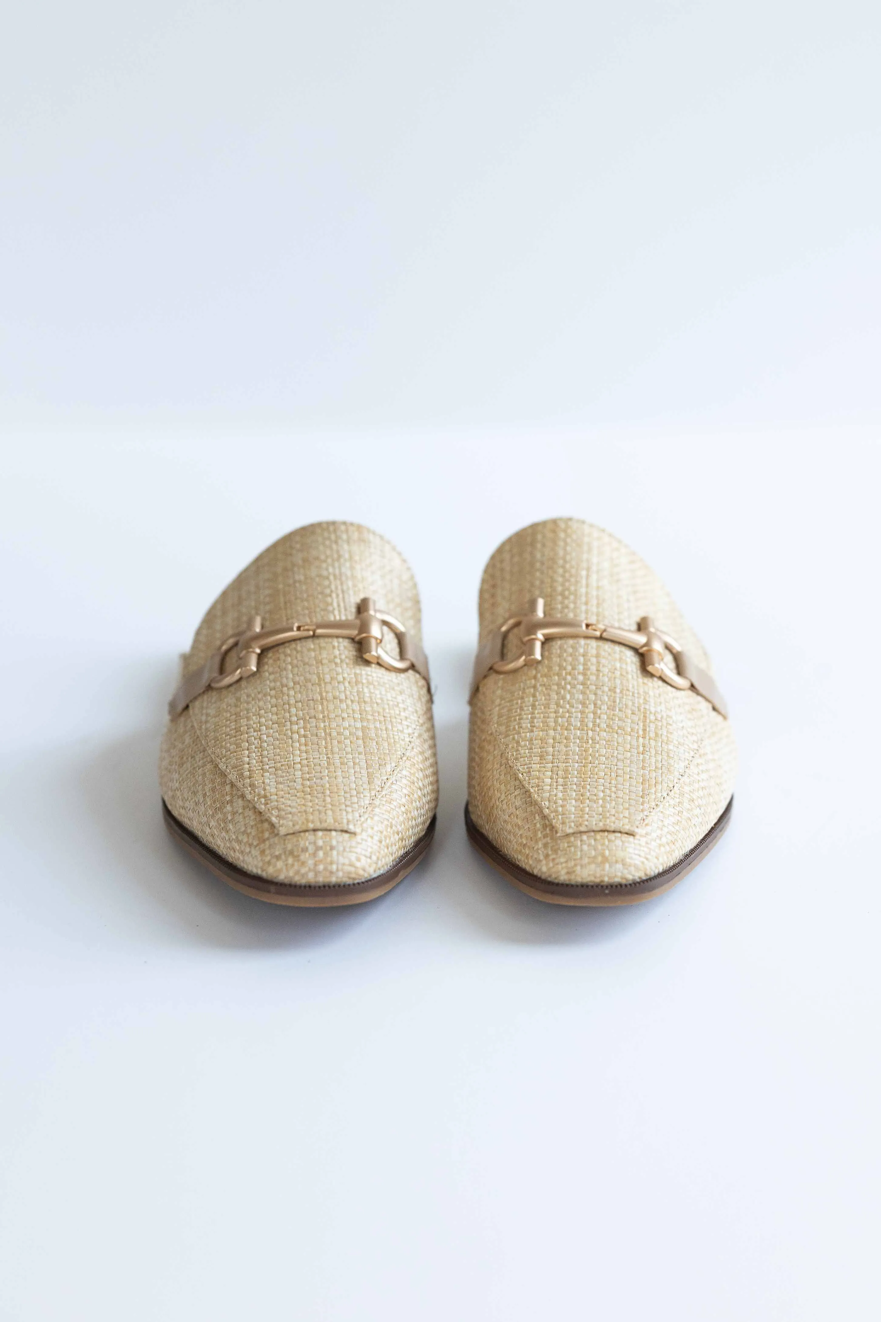 [CHINESE LAUNDRY] SCORE MULE - STRAW NATURAL