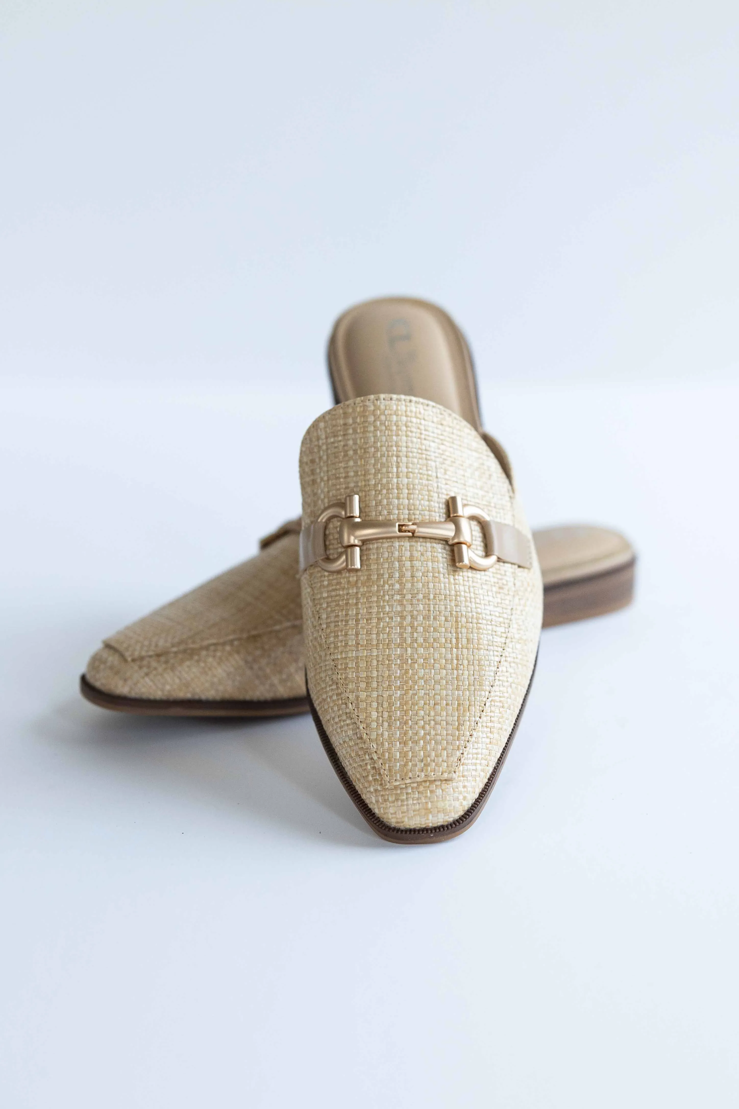 [CHINESE LAUNDRY] SCORE MULE - STRAW NATURAL