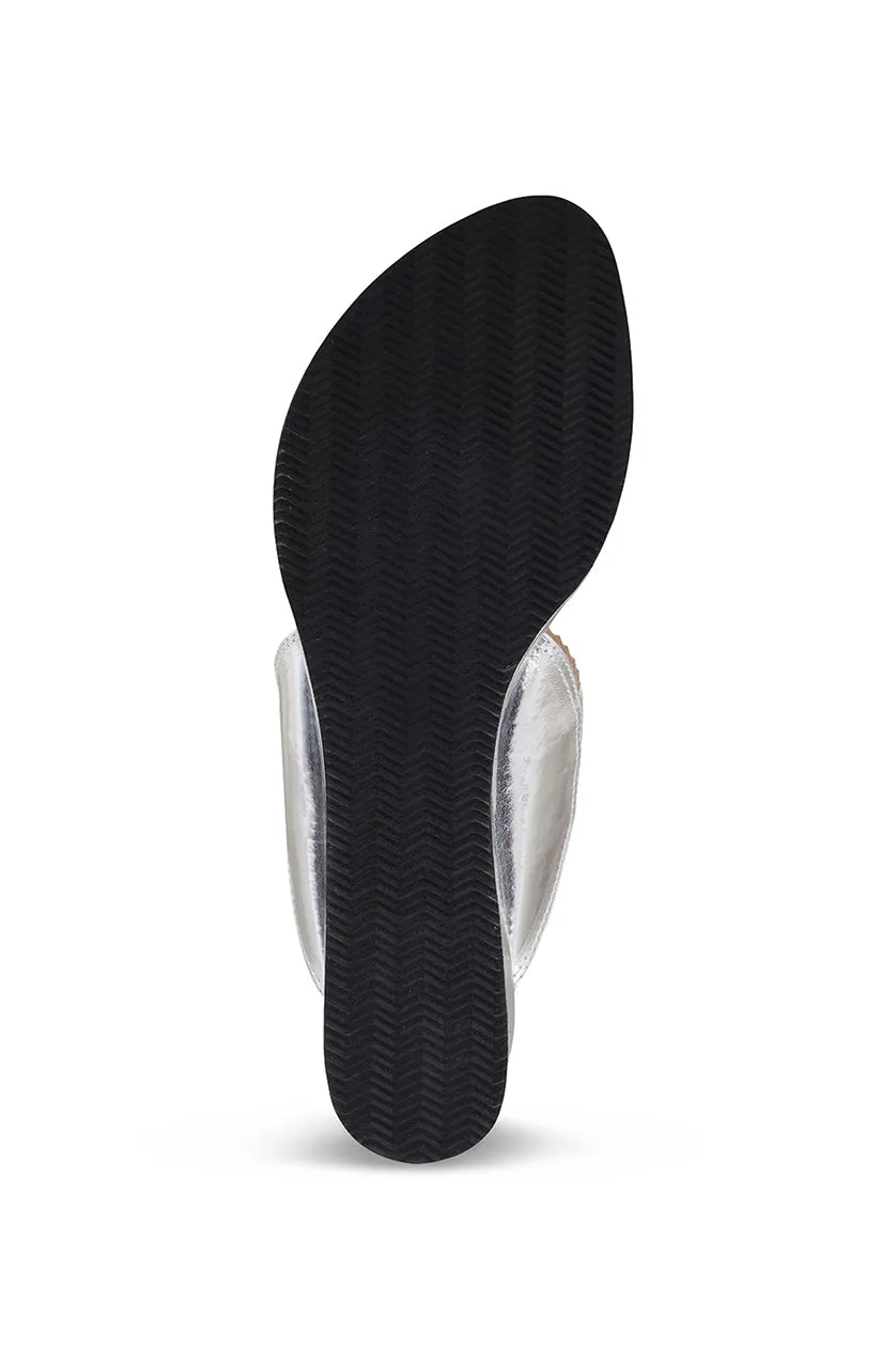 Classic Low K Wedge Gold