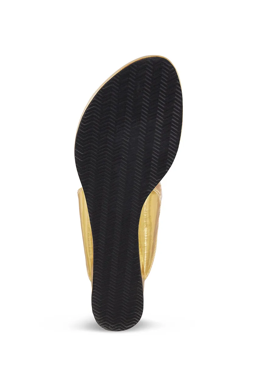 Classic Low K Wedge Rose Gold