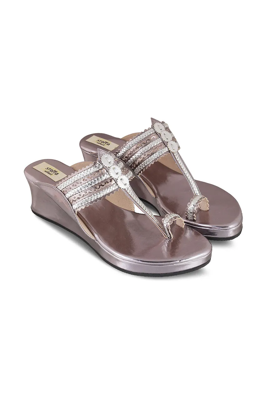 Classic Low K Wedge Rose Gold