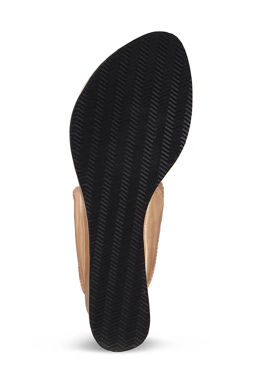 Classic Low K Wedge Rose Gold