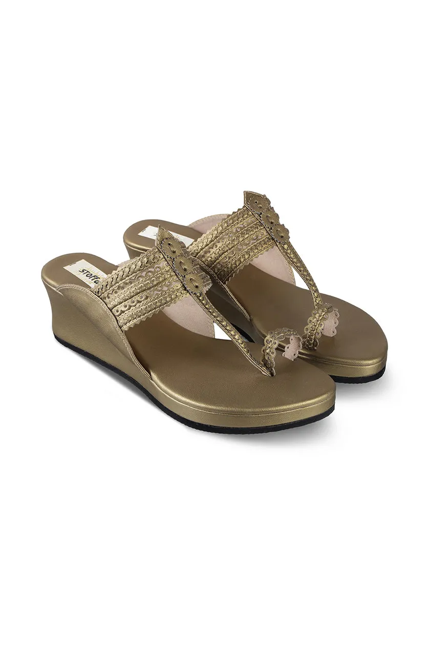 Classic Low K Wedge Rose Gold
