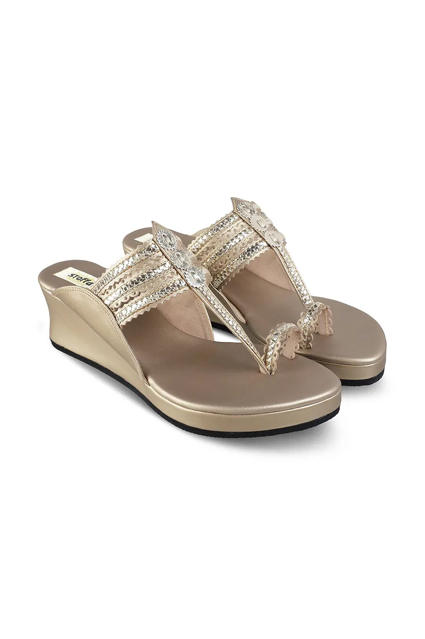 Classic Low K Wedge Rose Gold