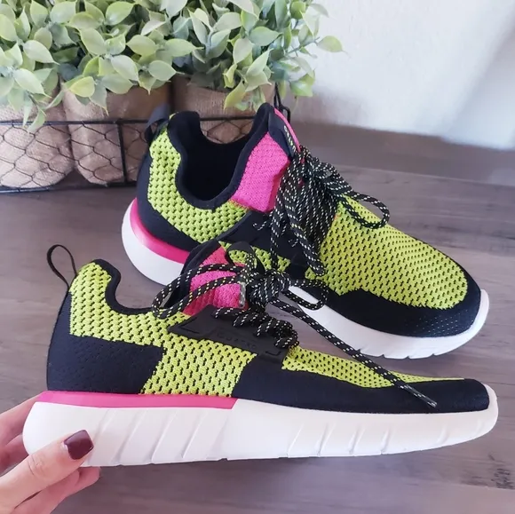 CU4TRO Bolt Lime Knit Sneakers NEW