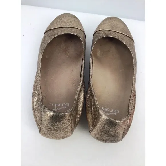 Dansko Lisanne Flat In Gold Leather Women’s Size 37 EU Captoe Work Metallic Shoe