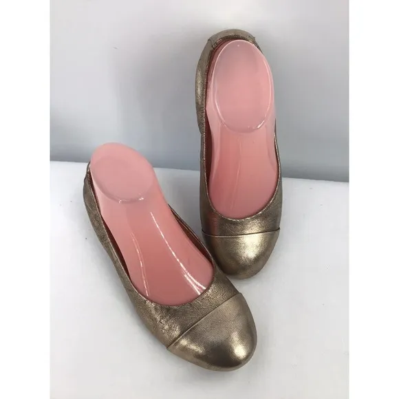 Dansko Lisanne Flat In Gold Leather Women’s Size 37 EU Captoe Work Metallic Shoe
