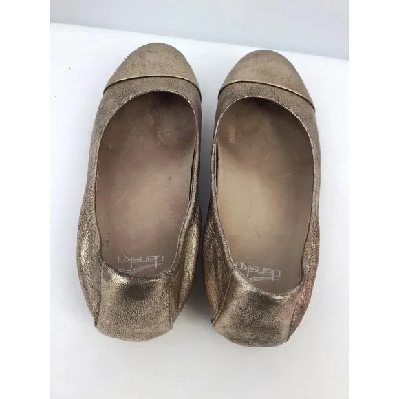 Dansko Lisanne Flat In Gold Leather Women’s Size 37 EU Captoe Work Metallic Shoe