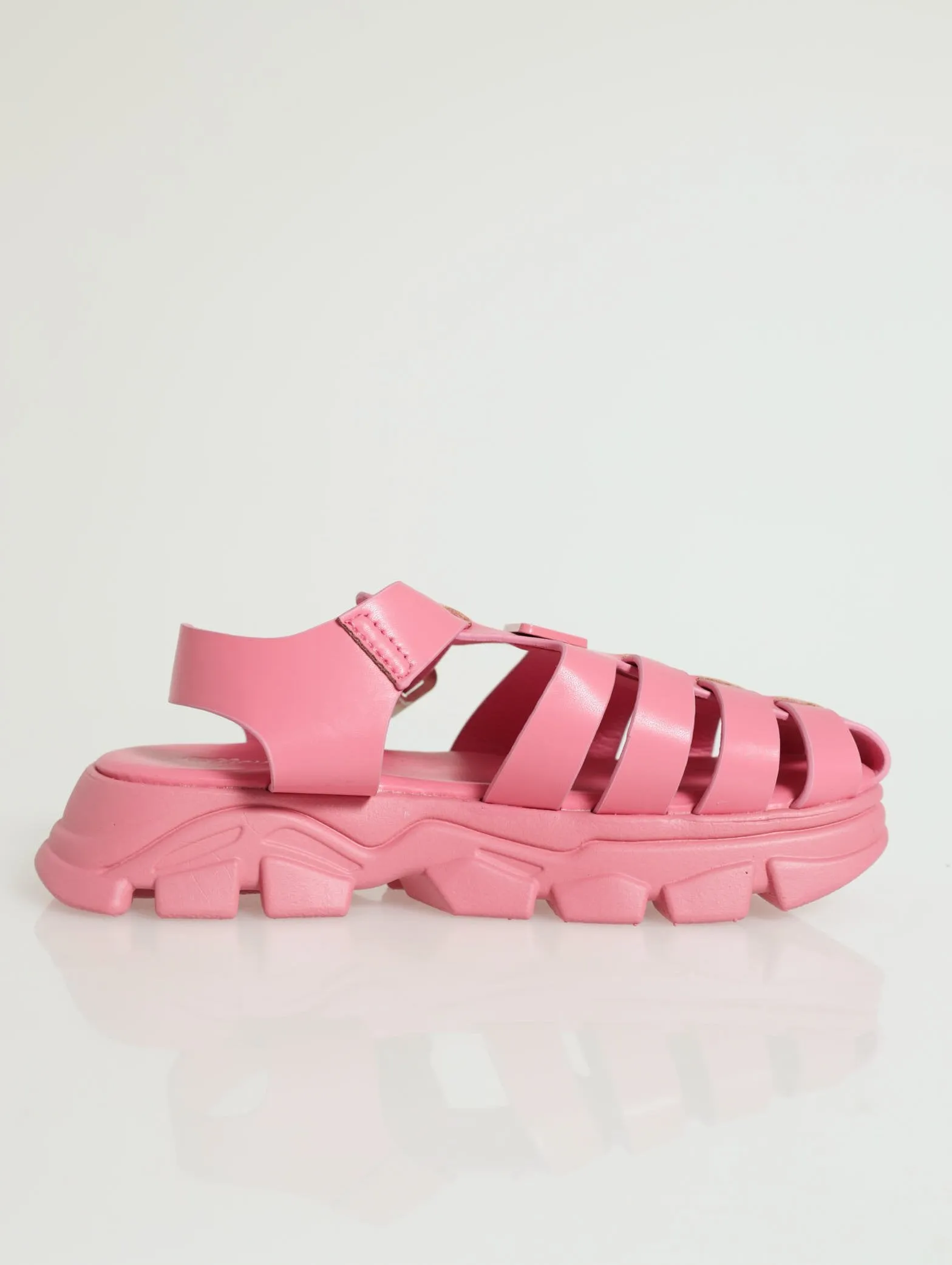 Girls Caged Fisherman Sandal - Coral