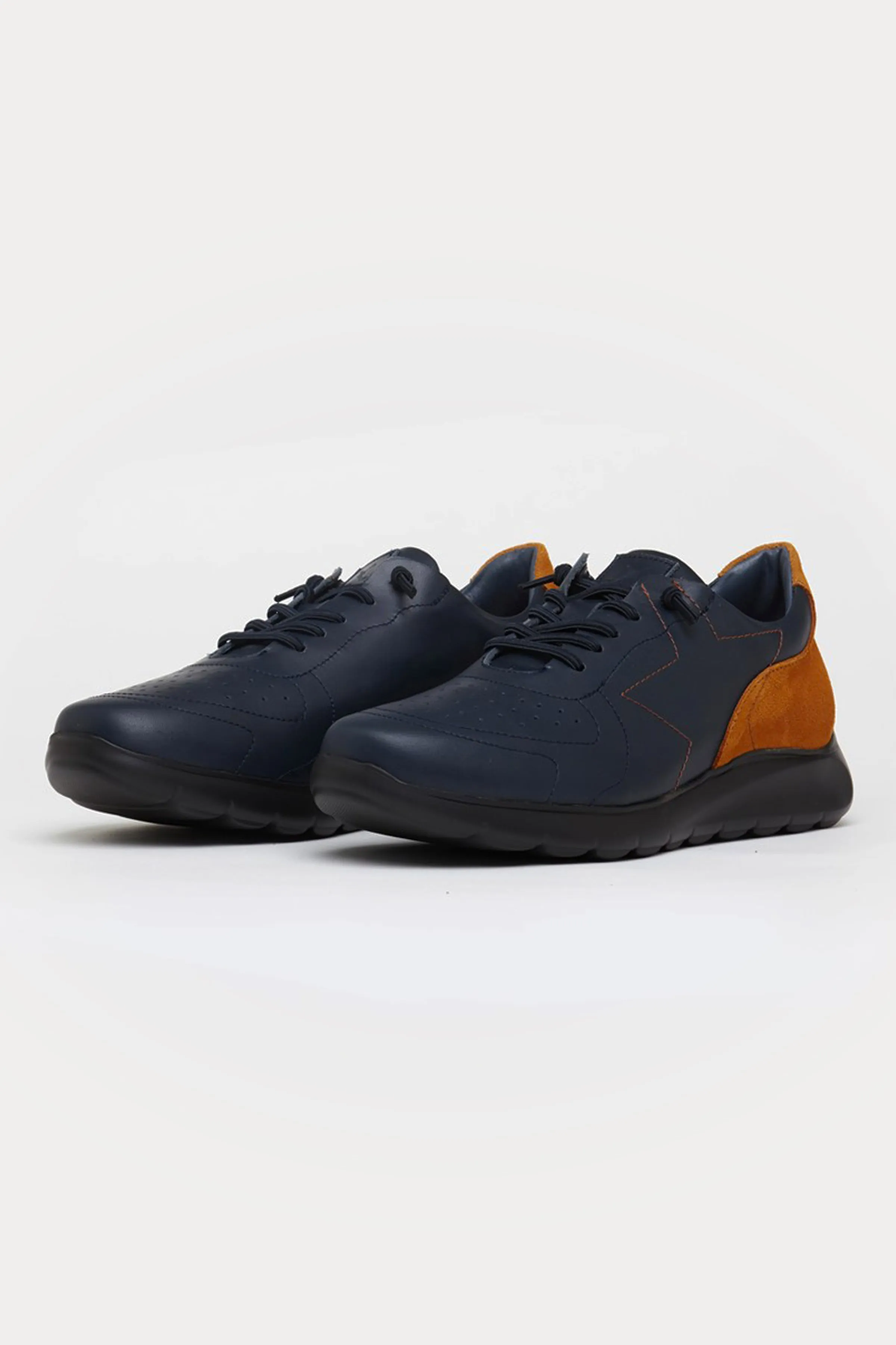 Hammersmith Leather Trainers in Navy/Tan
