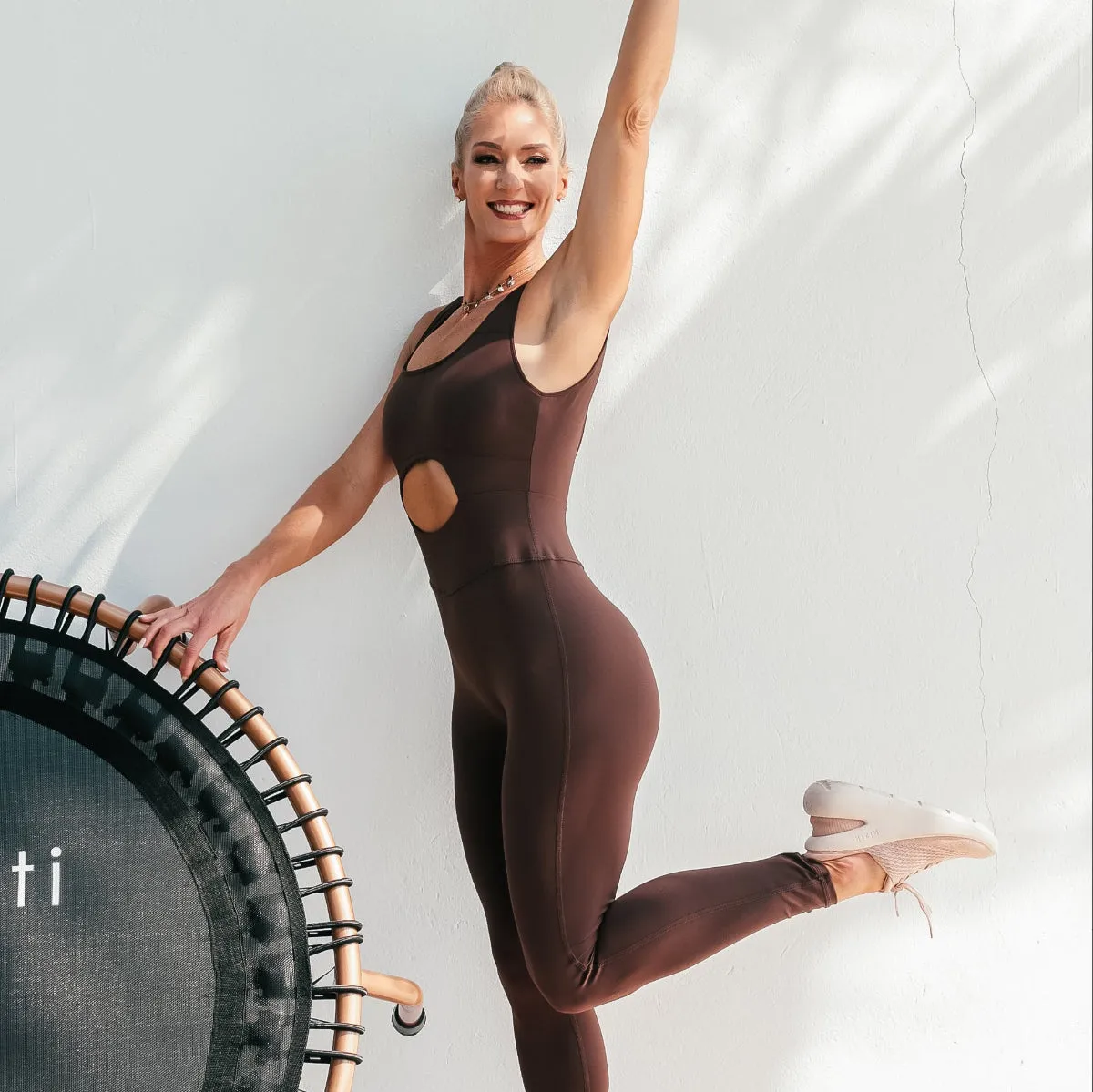 Hourglass Bodysuit | Brown