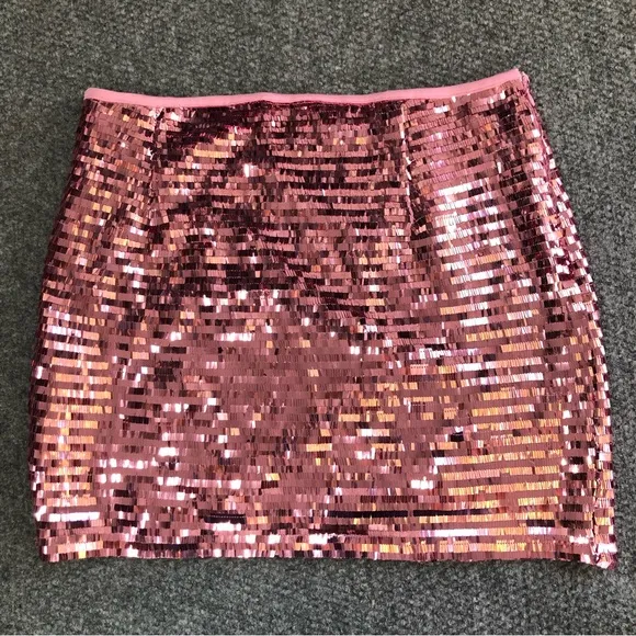 H:ours stellan mini skirt in metallic pink size XL
