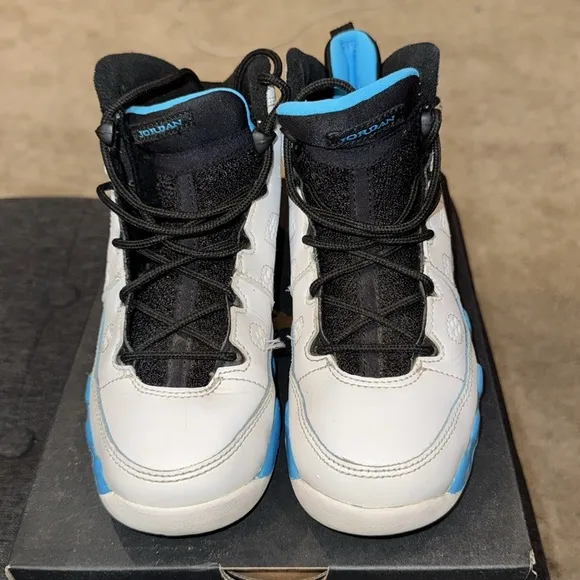 🔥Jordan 9 Retro (PS) Boys size 2Y🔥
