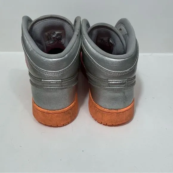 Jordan Retro 1 Sunrise Silver Metallic Sneakers