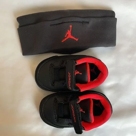 JORDAN 3 RETRO SOFT SNEAKERS WITH HAT.  NEW