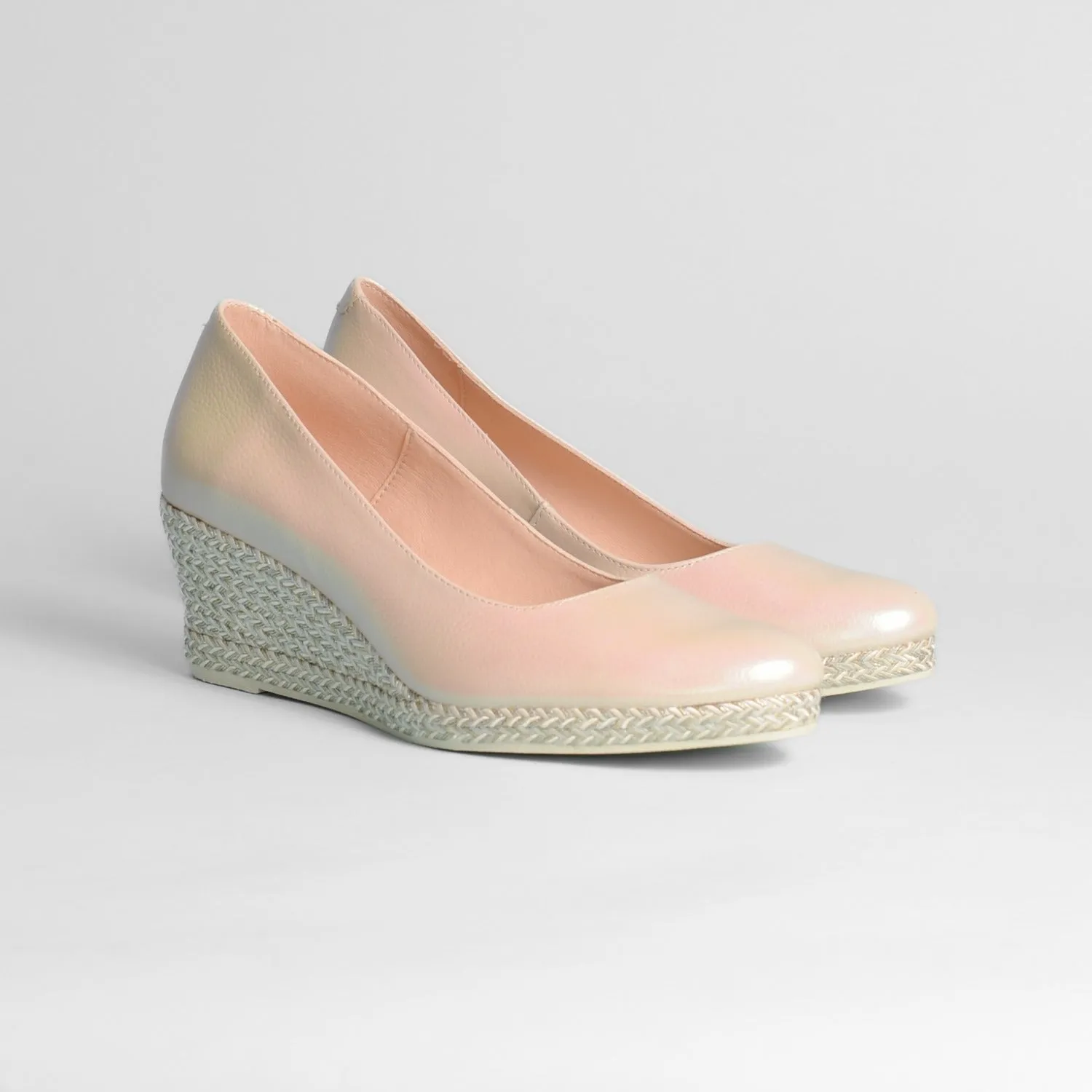 Jose Saenz - 6019 Iridescent Wedge