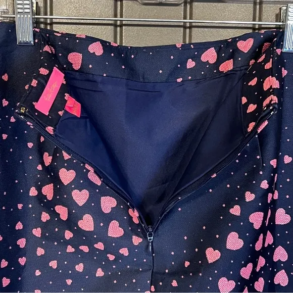LILLY PULITZER Navy Blue Adler Skirt with Pink Hearts, Size 6