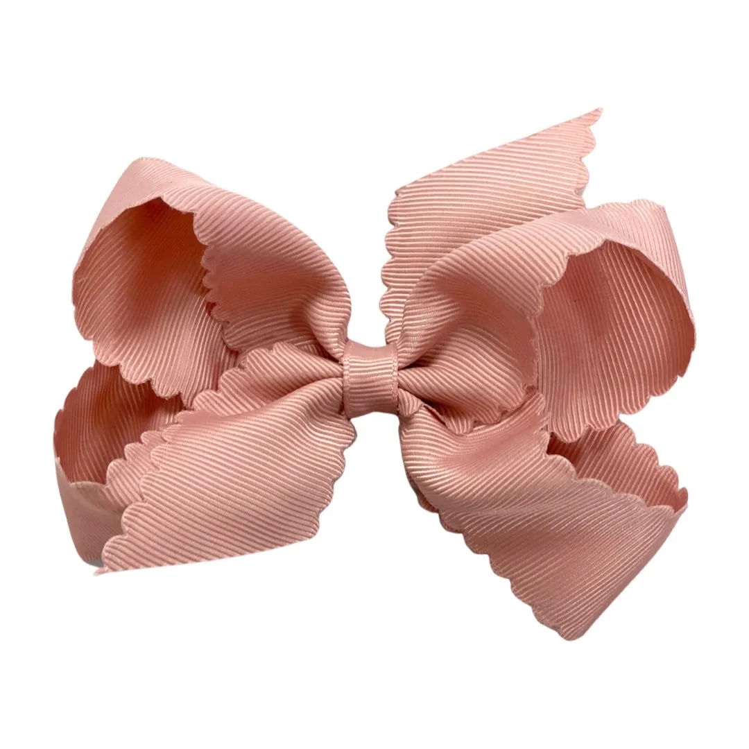 Medium Grosgrain Scallop Edge Hair Bow on Clippie