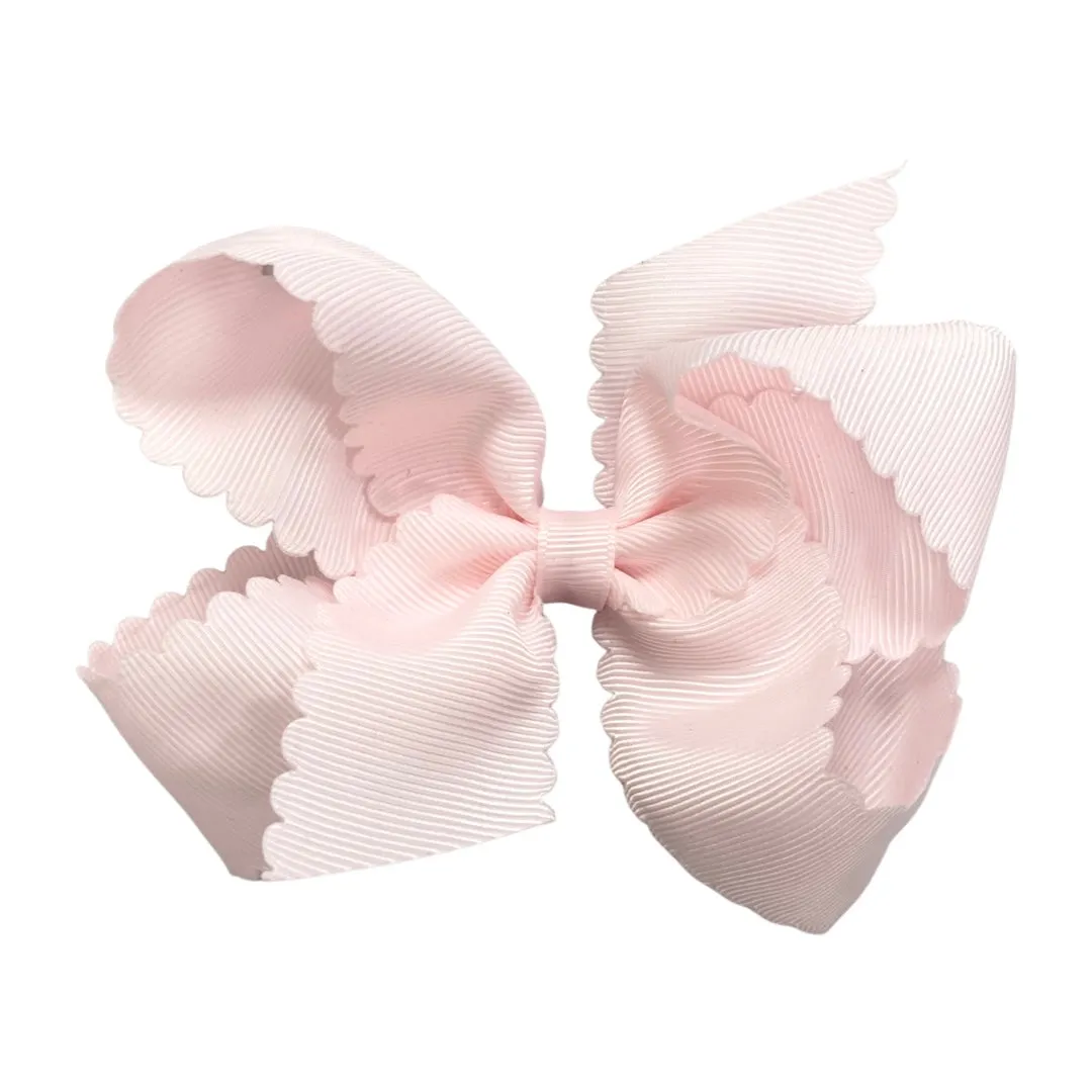 Medium Grosgrain Scallop Edge Hair Bow on Clippie