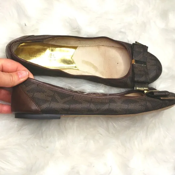Michael Kors Brown Monogram Logo Bow Flats Size 10