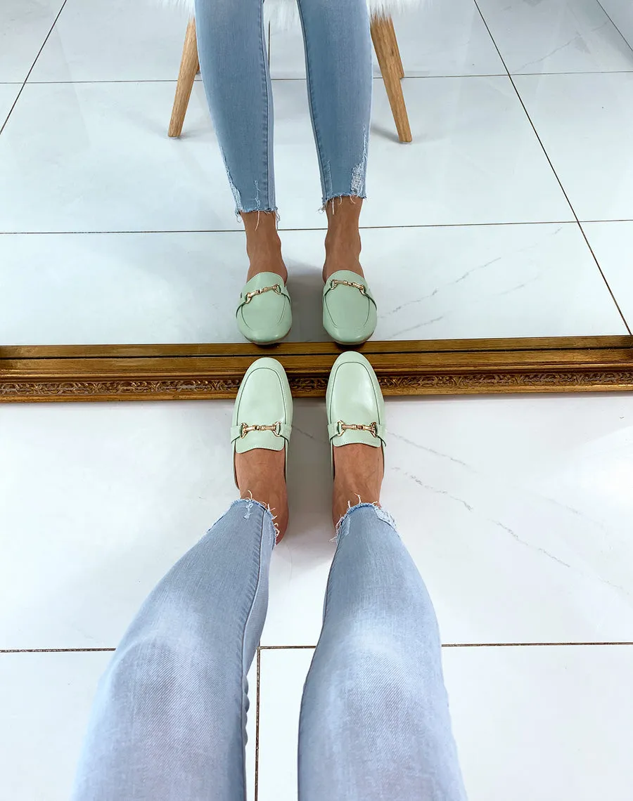 Mocassins ouvertes green et chaîne