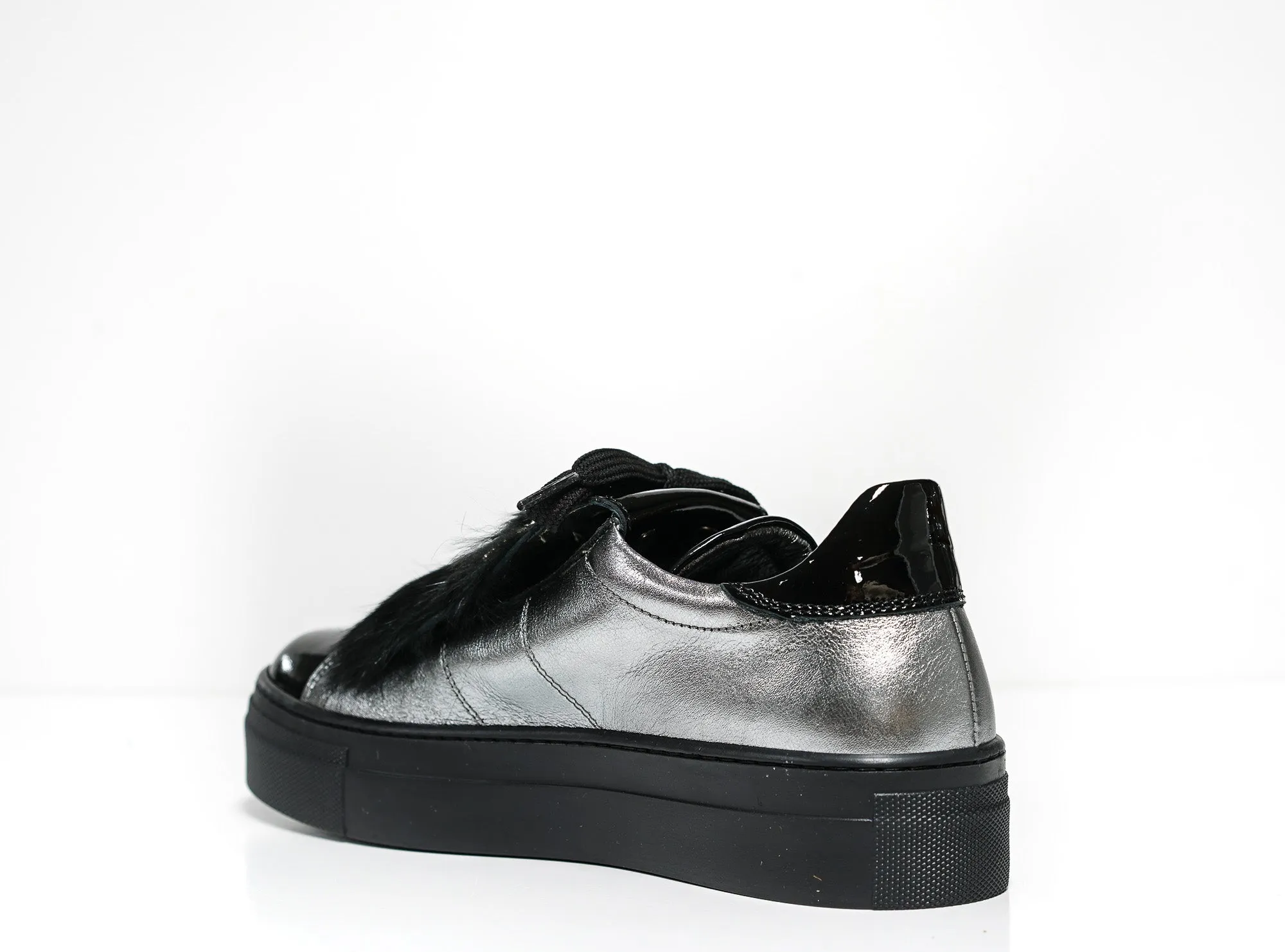 Morelli Women's Silver & Black Bow Sneaker 40% OFF