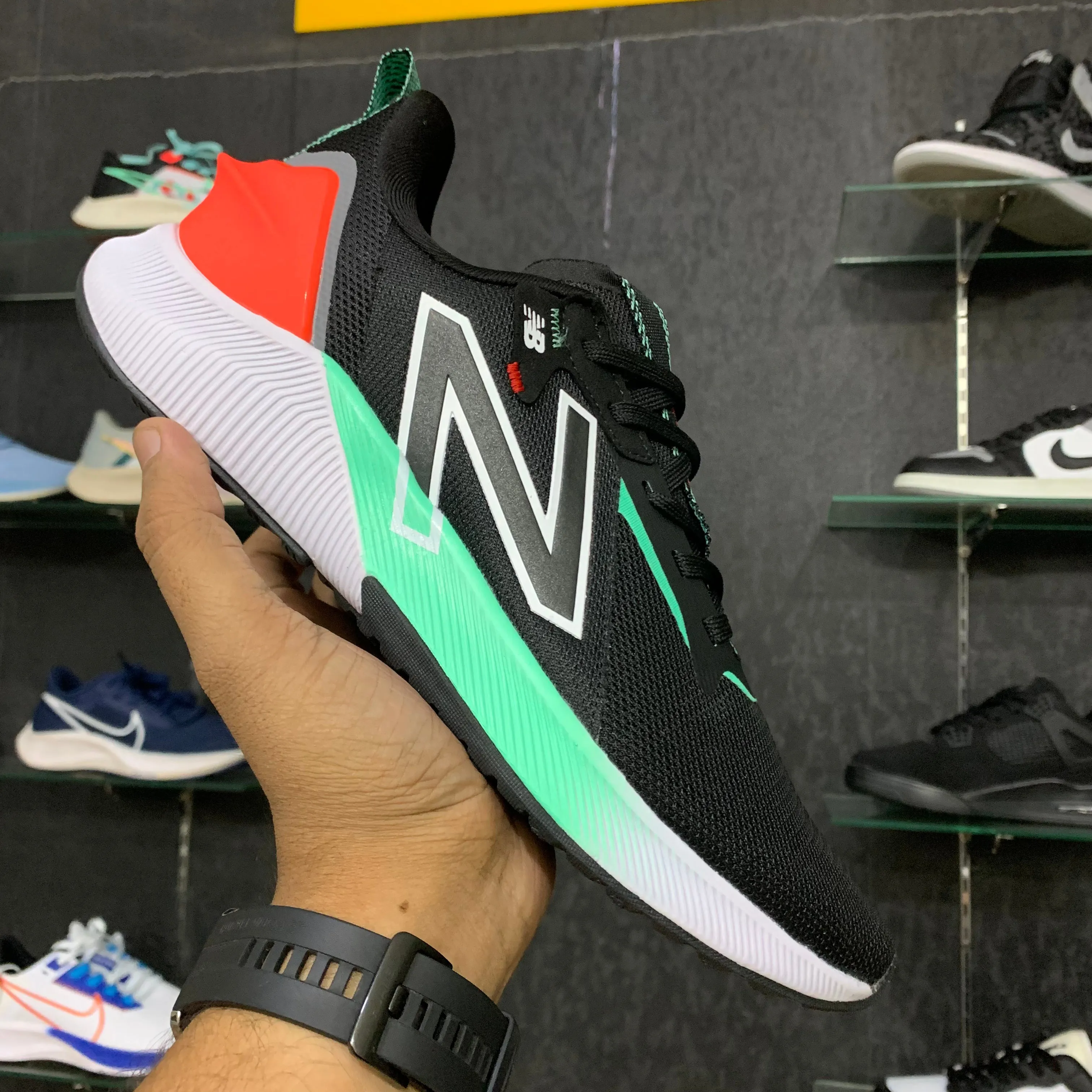 NB FuelCell Propel RMX v2 Black Green Red