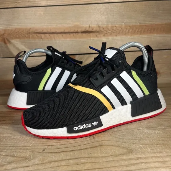 NEW Adidas NMD_R1 Black White Multi-Color Athletic Comfort Sneakers GZ2100 RARE