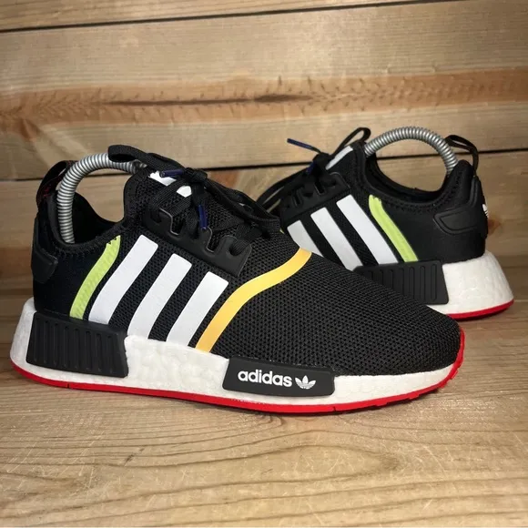 NEW Adidas NMD_R1 Black White Multi-Color Athletic Comfort Sneakers GZ2100 RARE