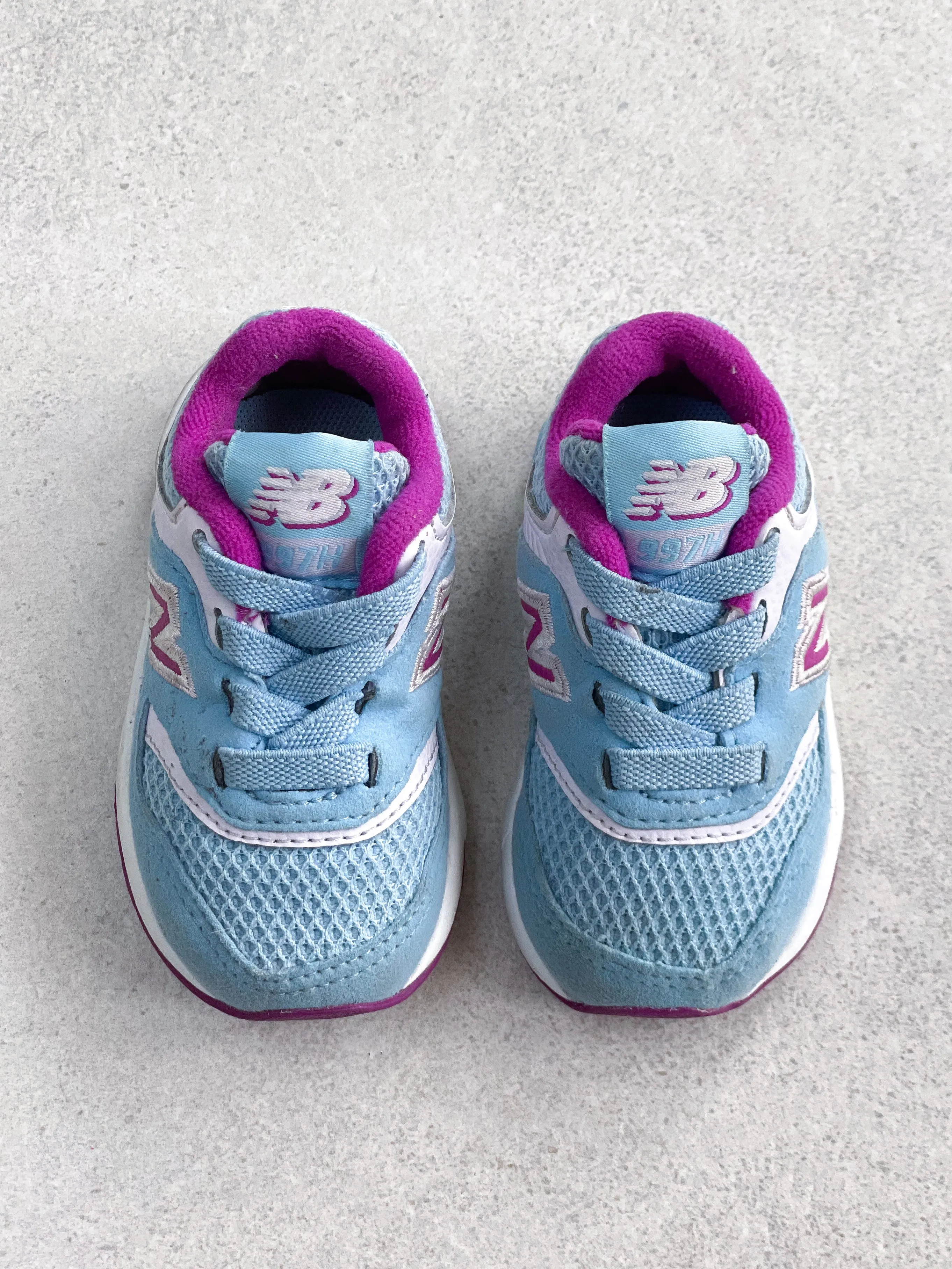 New Balance 997H Baby Blue Trainers - UK Infant Size 2.5