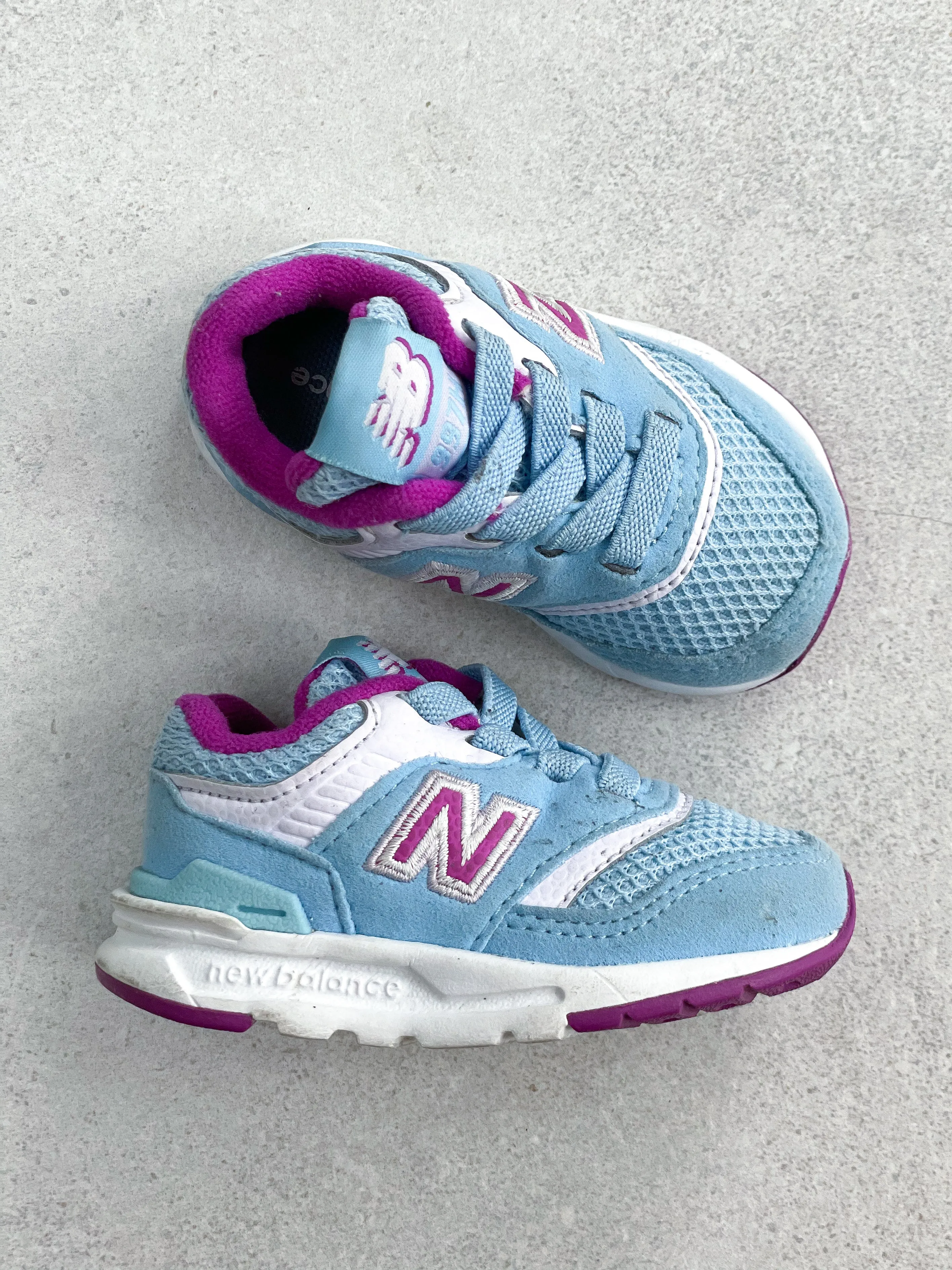 New Balance 997H Baby Blue Trainers - UK Infant Size 2.5