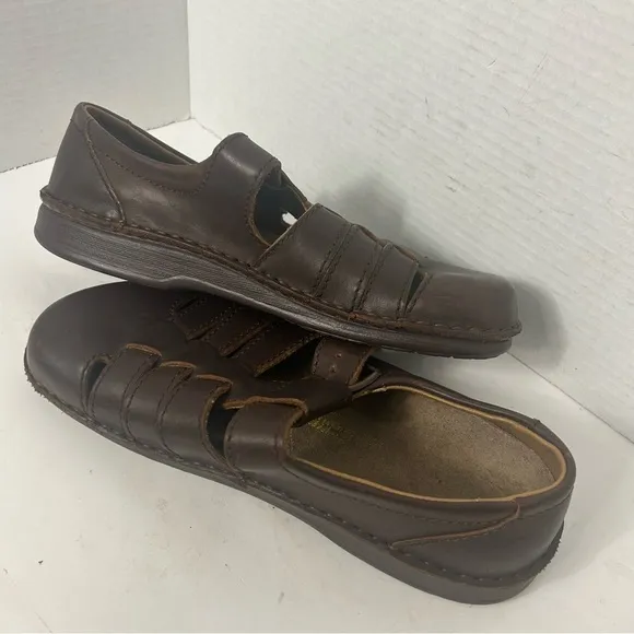 NEW Birkenstock Leather Fisherman Sandal Buckle Chocolate Brown EU 41 US L10 M8