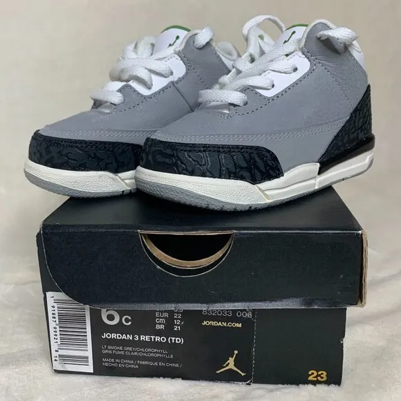 NIB! Jordan 3 Retro Kids Sneakers, NIB ! Size 6c, Chlorophyll/Grey