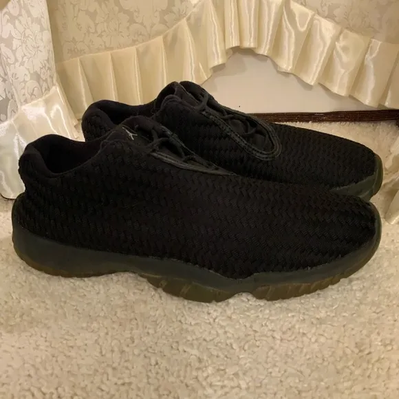 Nike air Jordan future low gamma mens knit sneakers