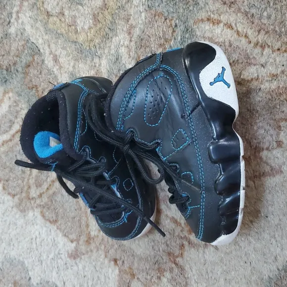 Nike Air Jordan IX 9 retro blue sneakers