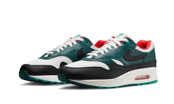 Nike Air Max 1 LeBron James Liverpool F.C.