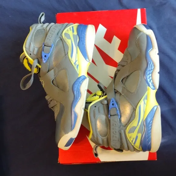 Nike Jordan 8 Retro GS 'Laney'